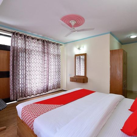 Hotel Oyo Hill View à Manāli Extérieur photo