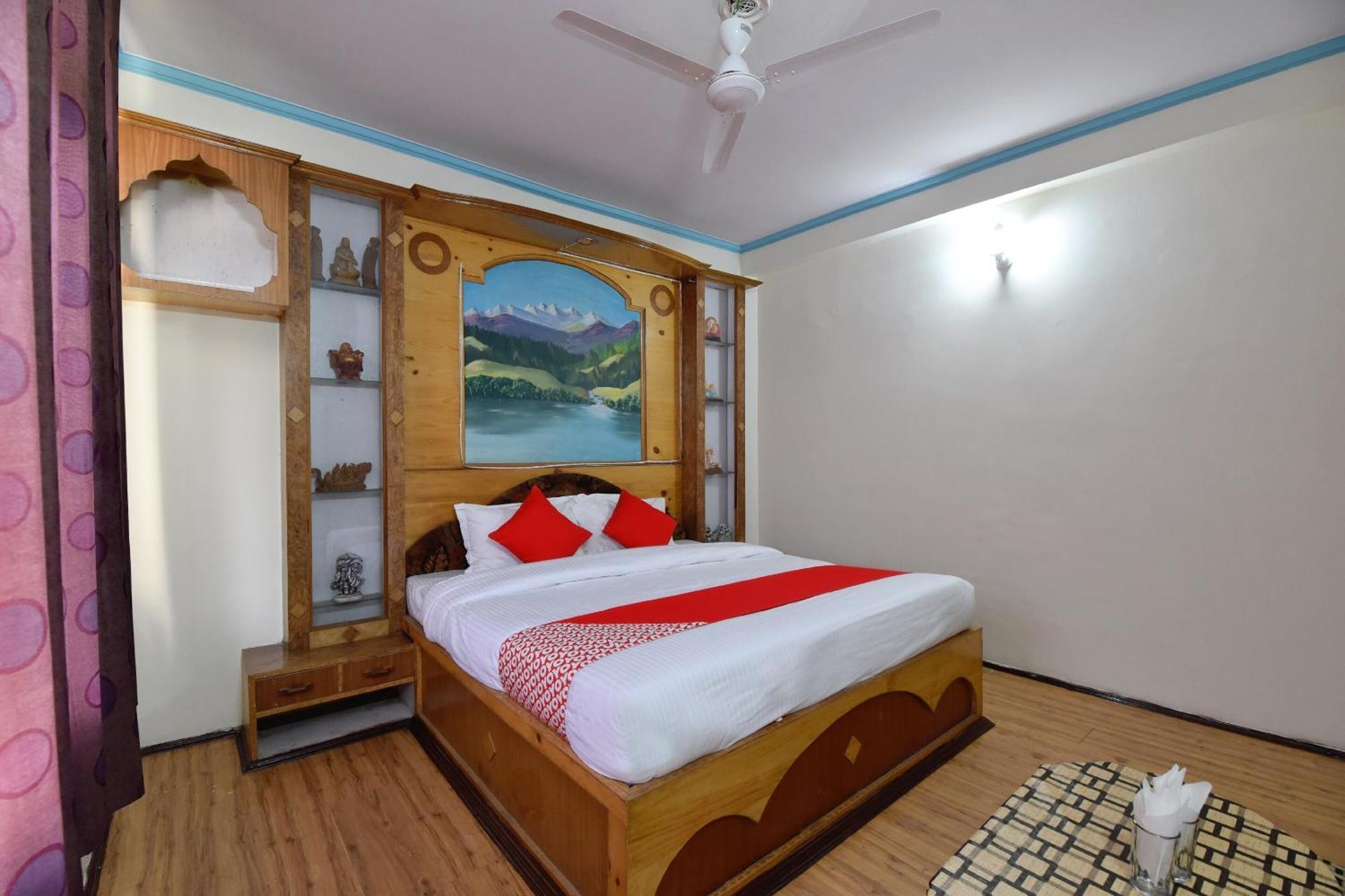 Hotel Oyo Hill View à Manāli Extérieur photo