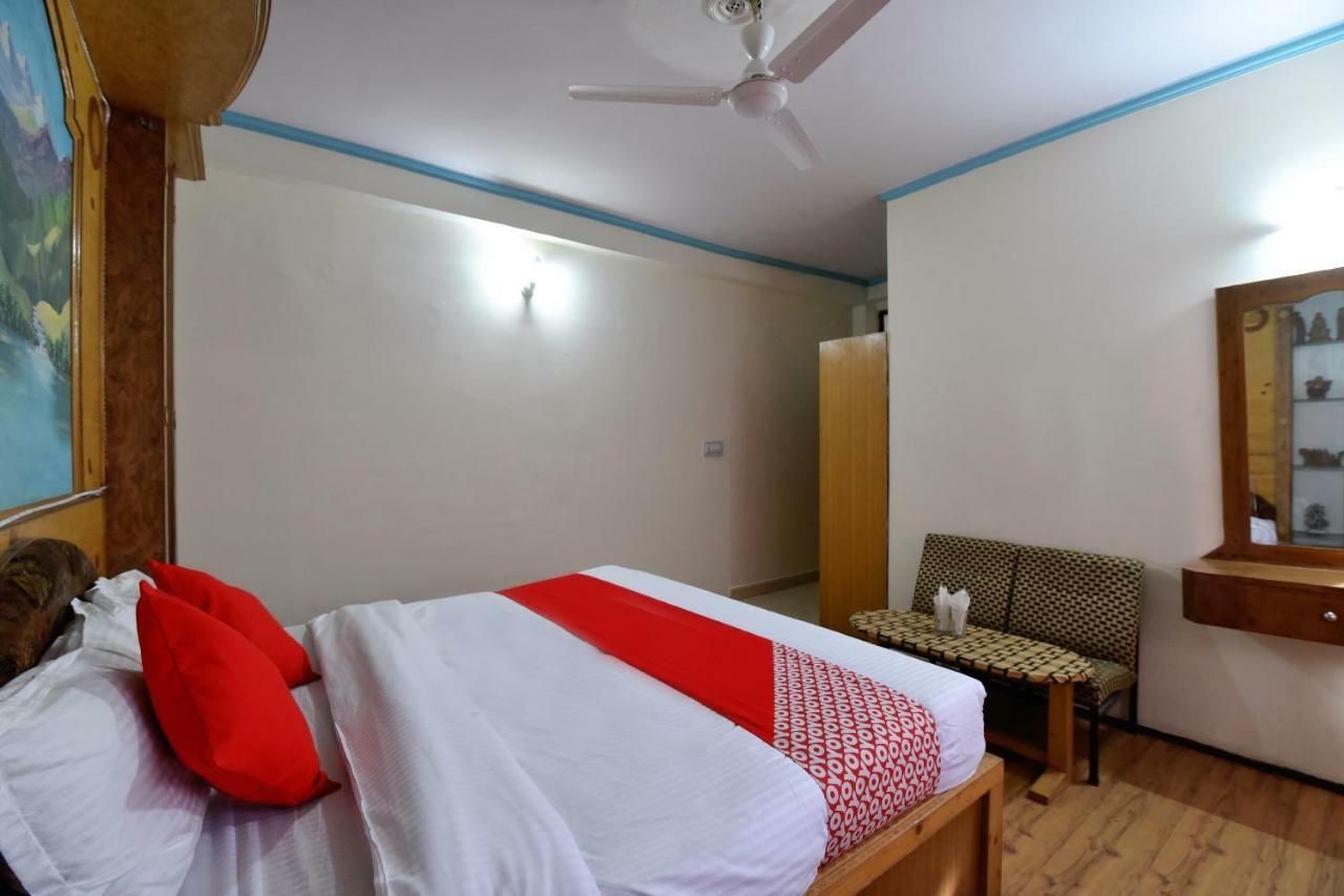 Hotel Oyo Hill View à Manāli Extérieur photo